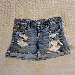 American Eagle Midi shorts